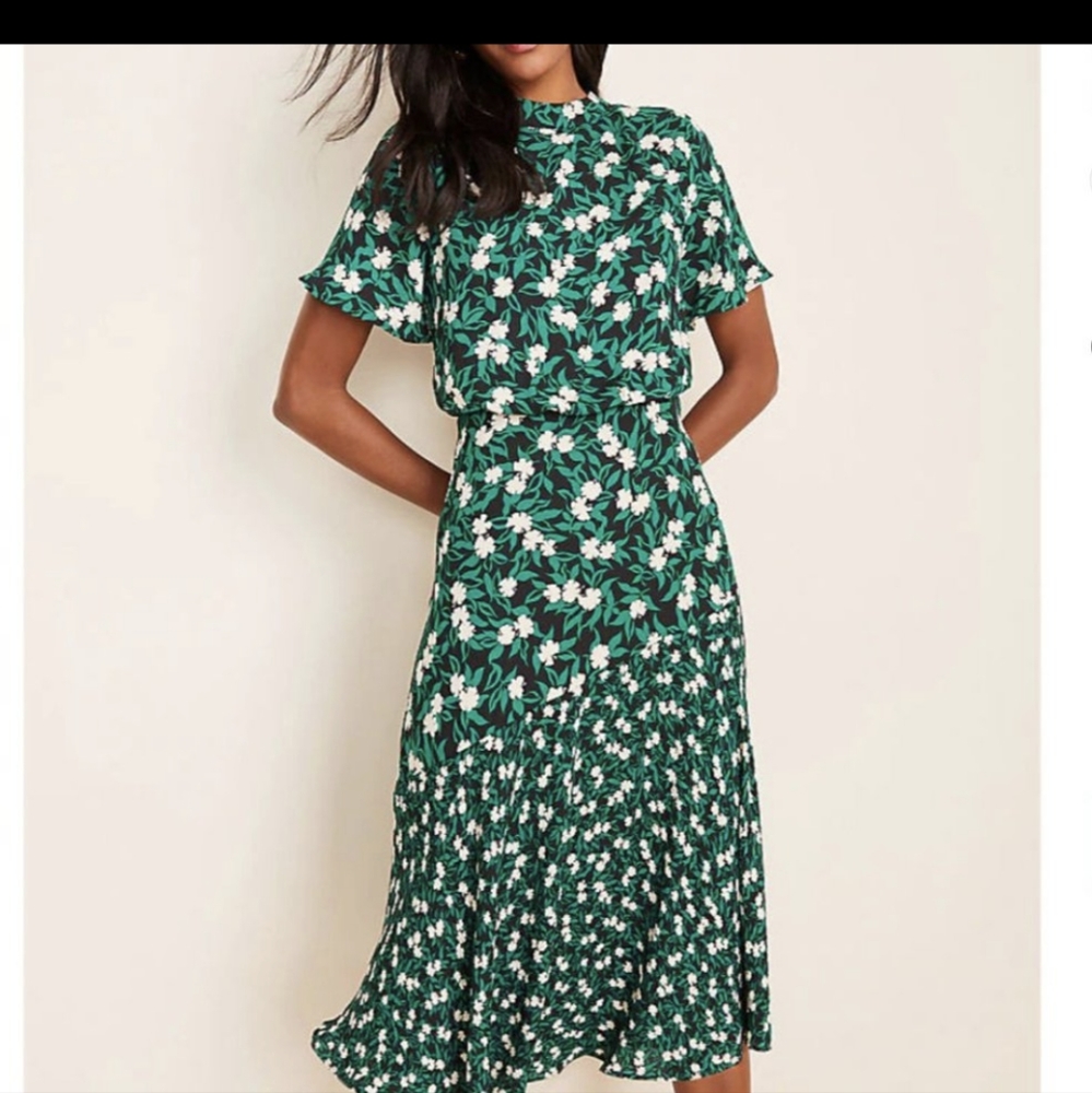 Ann Taylor Green and White Floral Midi Dress